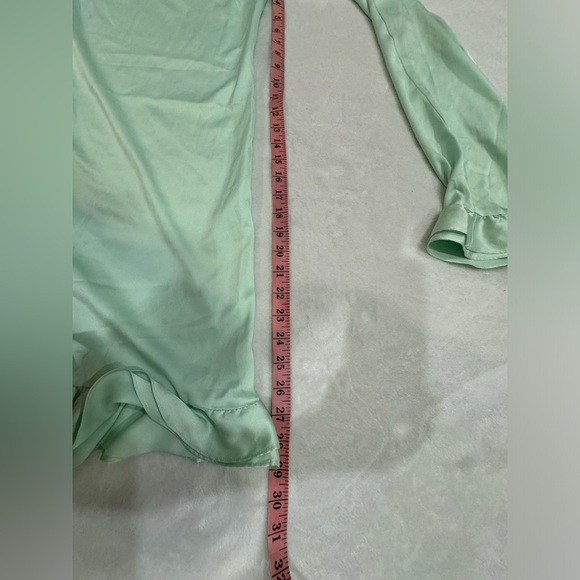 Satin Like Victorias Secret Flower Pijama Set - Picture 10 of 12